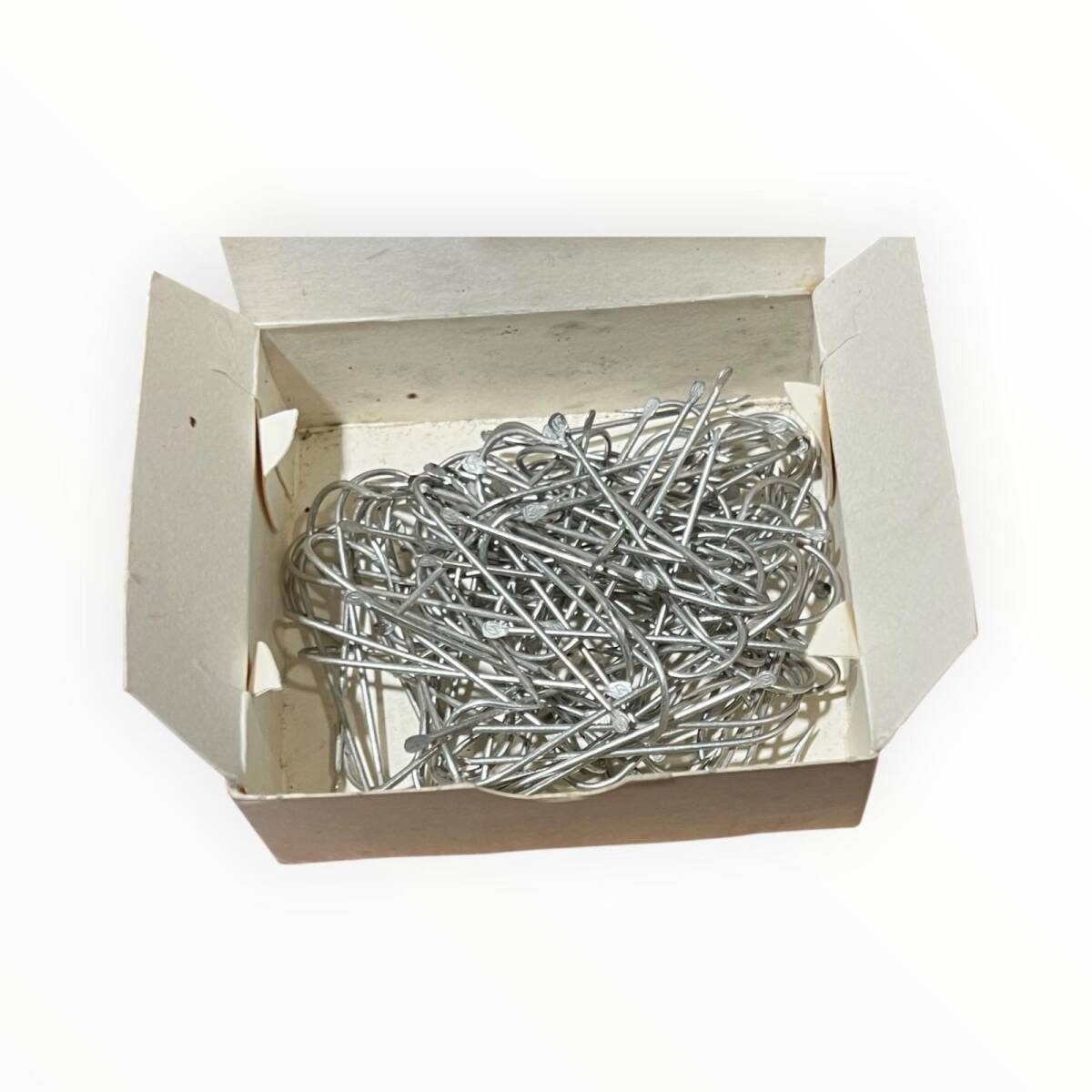 Vintage MUSTAD 4/0 Numara Qual 1799 Olta 100 Adetli Kutu AOB8948 - 2