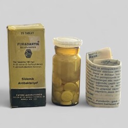 Vintage Puradantin İlaç Kutusunda Koleksiyonluk Tüketilmez MDL452 - Gökçekoleksiyon