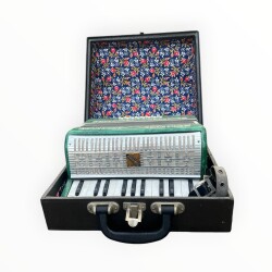 Vintage RAZNO USSR Akardiyon AOB8532 - Gökçekoleksiyon