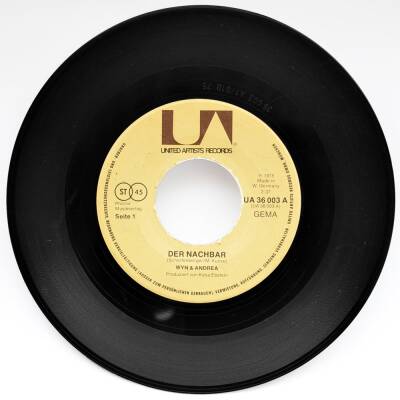 Wyn & Andrea - Der Nachbar (108.5) PLK9485 - 1