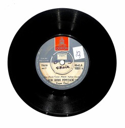 Yaşar Özel - Gel De İçme Şu Dünyanın Kahrına / Açık Bırak Pencereni Plak (10/7) PLK19817 - 2