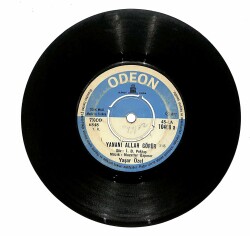 Yaşar Özel - Yananı Allah Görür / Sendeki Aşk Değilmiş PLAK (10/6) PLK19507 - 1