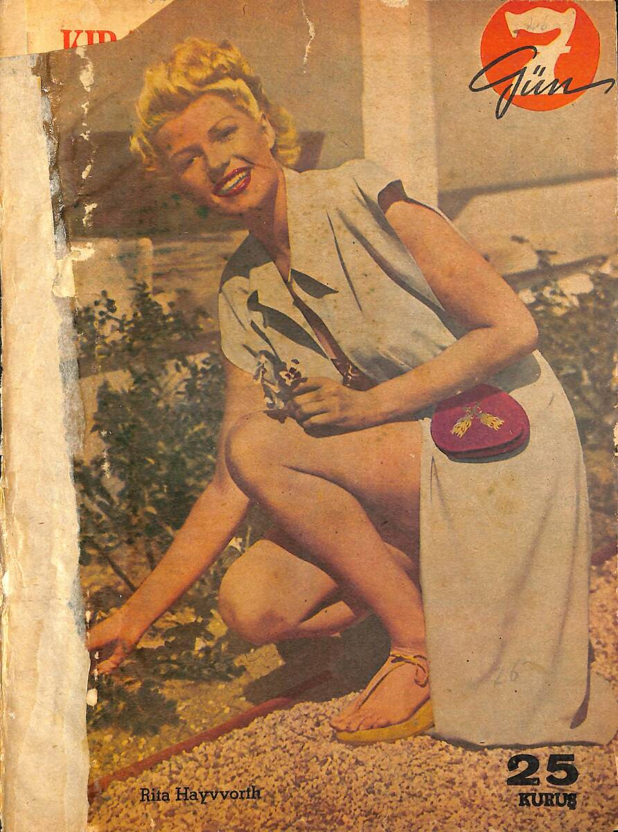 Yedigün Dergisi 11 Eylül 1948 Sayı : 26 - Kapak : Rita Hayworth NDR98370 - 1