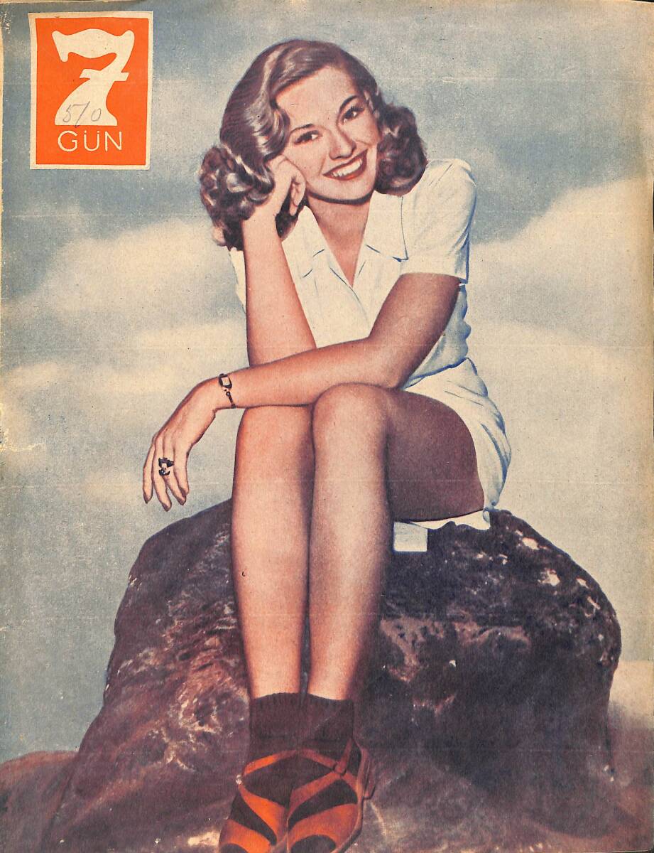 Yedigün Dergisi 14 Birinci Kanun 1942 No.510 Cilt: 20 - Akdeniz Hakimiyeti - General Tojo - Atlantik Sahilinde Son Gün - Şeytan Adası - Walt Disney NDR93452 - 1