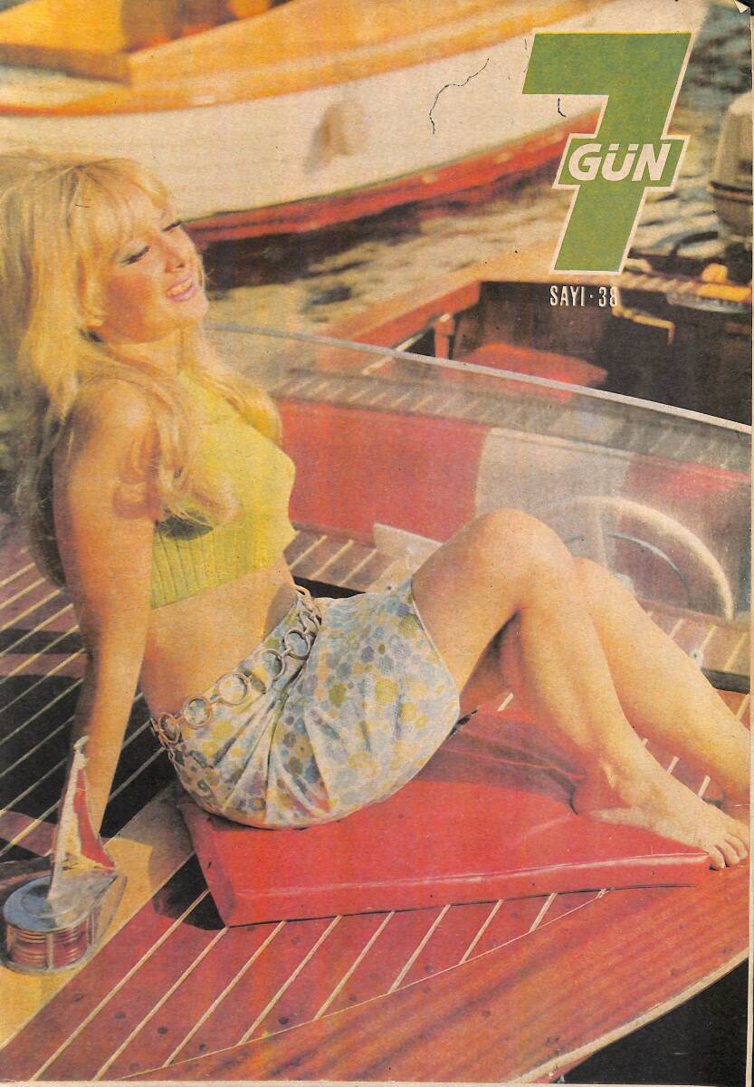 Yedigün Dergisi 17 Ağustos 1969 Sayı : 38 - Filiz Akın - Ayhan Işık - İzzet Günay NDR93330 - 1