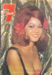 Yedigün Dergisi 2 Kasım 1969 Sayı: 49 - Figen Say - Anthony Quinn- Mehmet Kemal- Ulvi Uraz- Maggie Wright- Ünal Yiğitdinç- Ursula Andress - Doğan Uluç NDR93325 - Gökçekoleksiyon