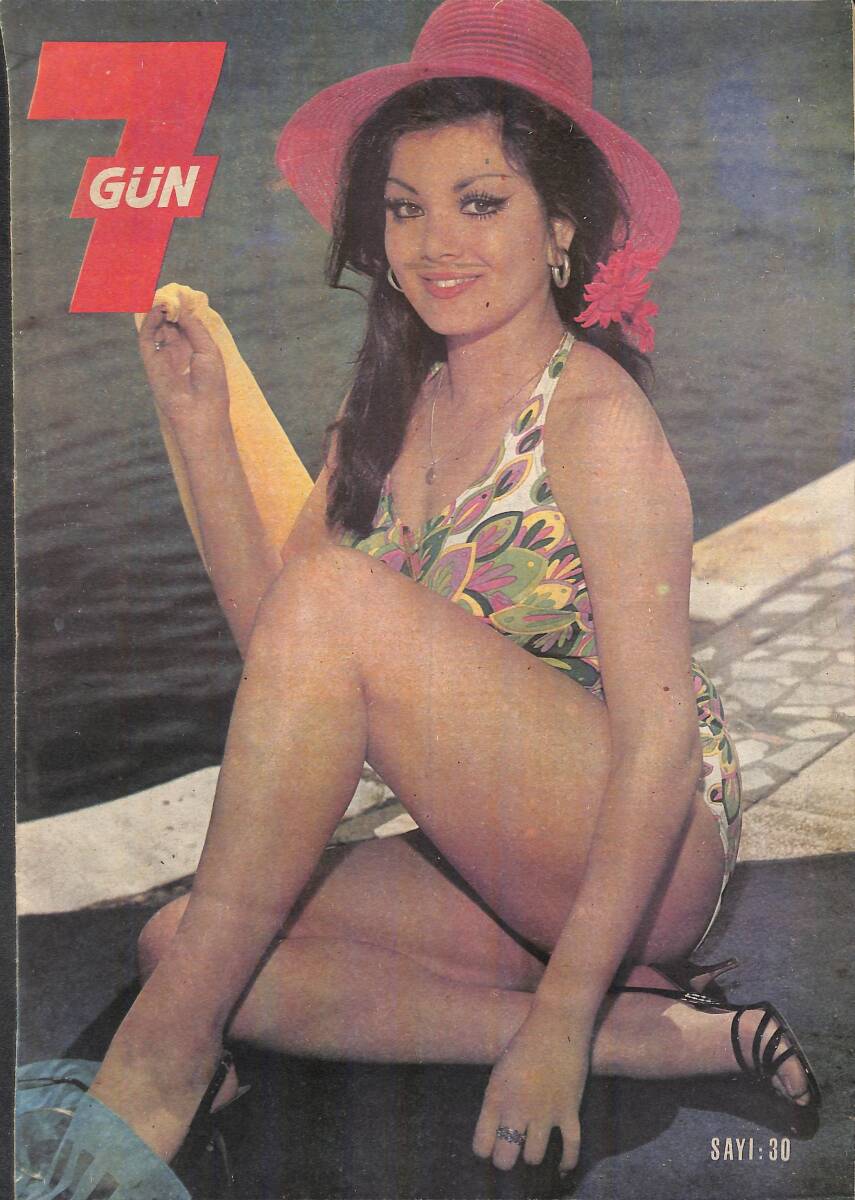 Yedigün Dergisi 22 Haziran 1969 Sayı : 30 - Türkan Şoray- Rauf Sezer- Cahit Uçuk- Mine Mutlu- Metin Soysal- Arif Hikmet Ersoy- Ulvi Okar- Asi Gençler NDR93331 - 1