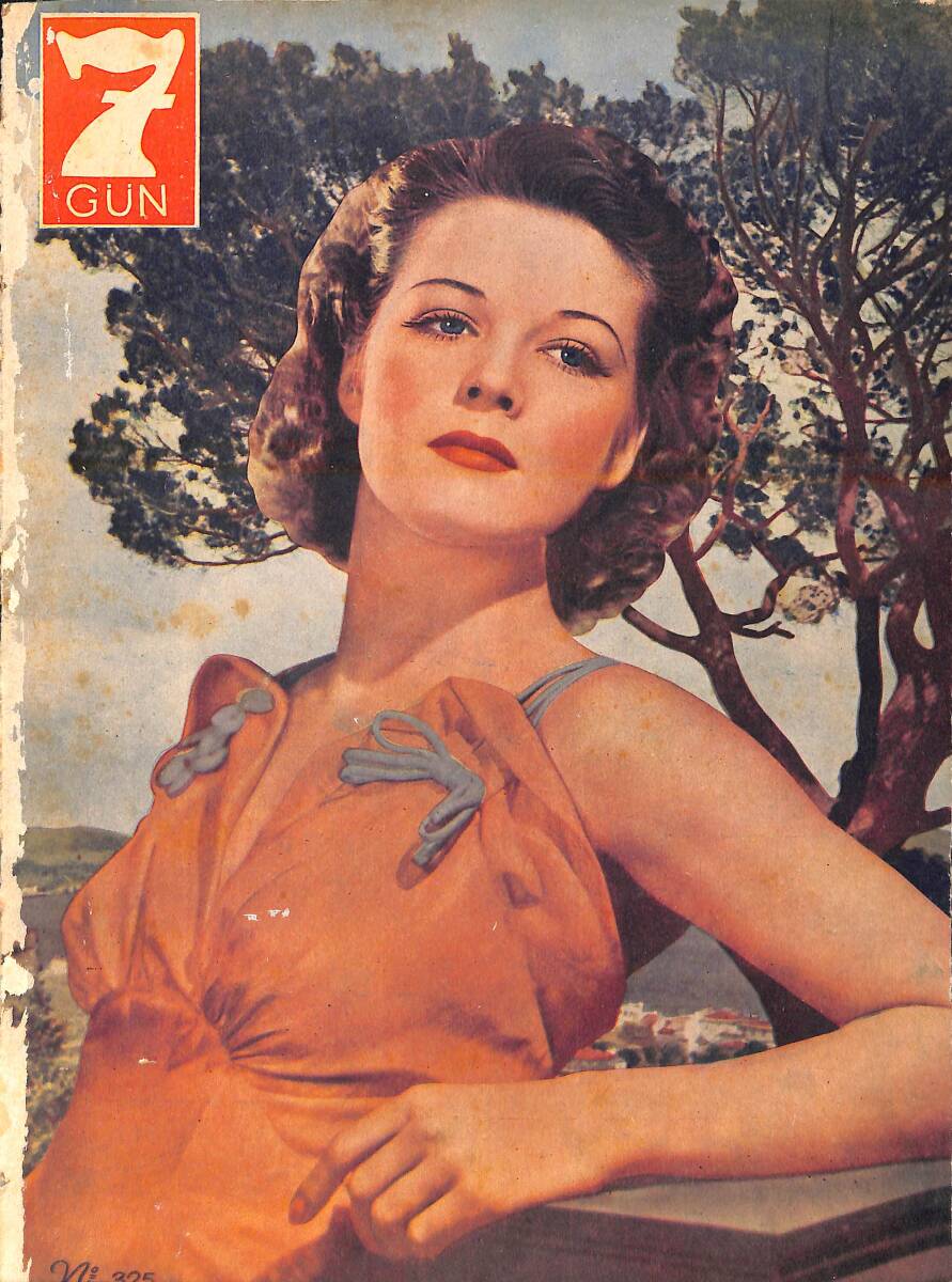 Yedigün Dergisi 30 Mayıs 1939 No.325 - Şehinşah Rıza Pehlevi - Farmasonlar-Eski İngiliz Kralı 8. Edvart -Fenerbahçe ve Galatasaray Karşı Karşıya Geldi NDR95370 - 1