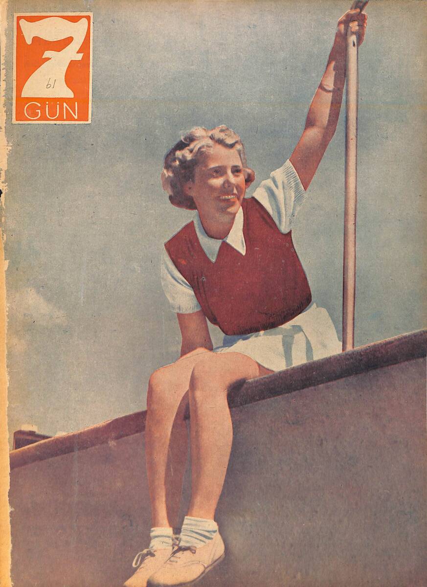 Yedigün Dergisi 6 Aralık 1943 No.561 - Berlin Ve Alman Şehirlerine Bomba Yağmuru - Semiha Berksoy - Tevhit Bilge NDR93517 - 1