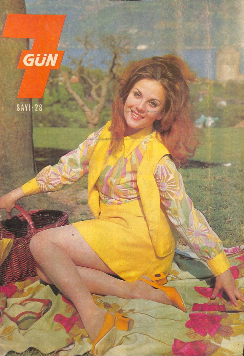 Yedigün Dergisi 8 Haziran 1969 Sayı : 28 - Esen Püsküllü- Claudia Cardinale- Rauf Sezer- Sevim Çağlayan- Ali Kemal Meram- Turhan Taner- Selda Alkor NDR93332 - 1