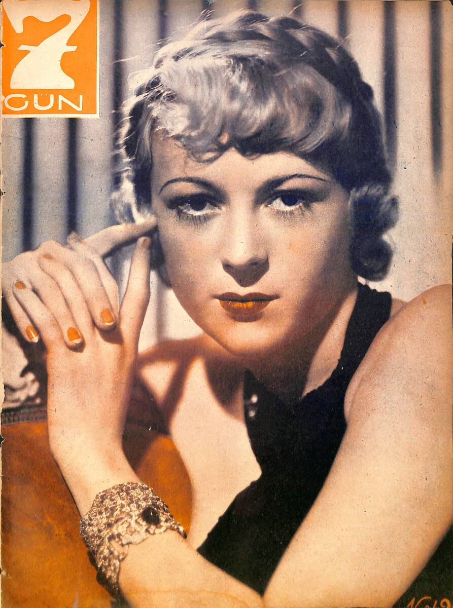 Yedigün Dergisi 9 Aralık 1936 No.196 - Türk Denizcileri Atina'da - Akdeniz'de Türk Filosu - Mask Ruj Allıkları Reklamı NDR95098 - 1