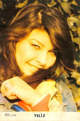 Yeliz Orta Boy Kartpostal KRT18701 - 1