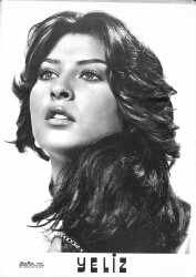 Yeliz Siyah-Beyaz Orta Boy Kartpostal KRT18696 - Gökçekoleksiyon