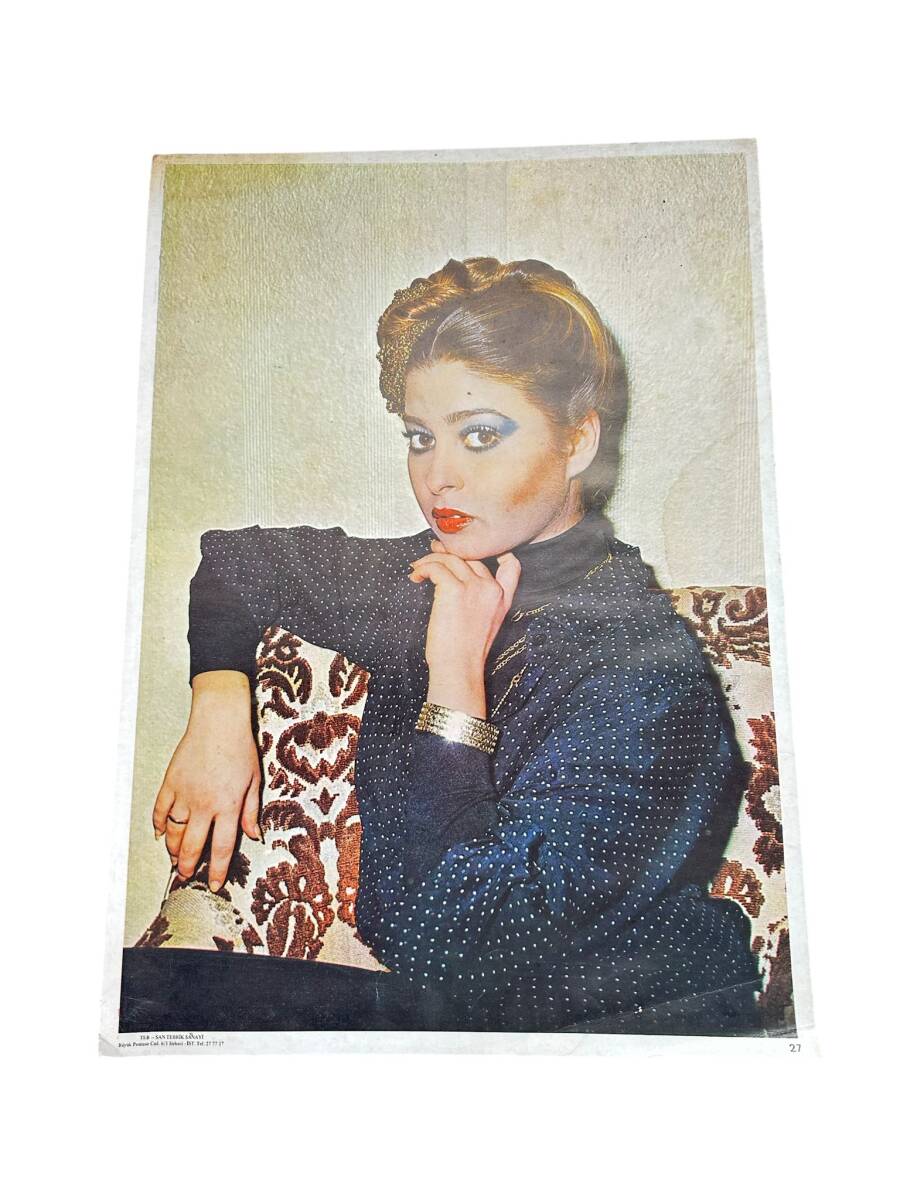 Yeliz Ultra Dev Boy Kartpostal (50X70 cm) KRT23746 - 1