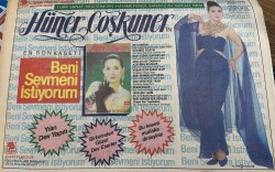 Yeni Asır Gazetesi 14 Mayıs 1990 - Marmaris'te Yat Şenliği - Hüner Coşkuner ' Beni Sevmeni İstiyorum ' Kaset Afişi GZ133590 - 2