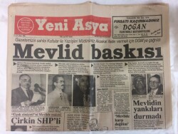 Yeni Asya Gazetesi 1 Kasım 1990 - Baker Savaş İçin Geliyor GZ72953 - 2