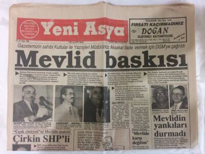 Yeni Asya Gazetesi 1 Kasım 1990 - Baker Savaş İçin Geliyor GZ72953 - 1