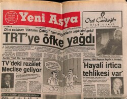 Yeni Asya Gazetesi 3 Mart 1990 - TRTye Öfke Yağdı GZ62965 - 2