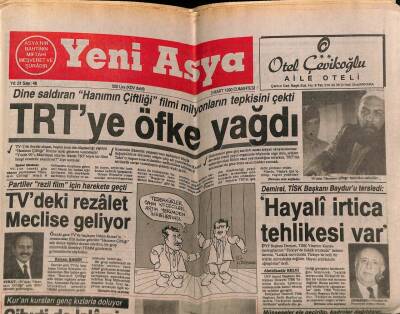 Yeni Asya Gazetesi 3 Mart 1990 - TRTye Öfke Yağdı GZ62965 - 2
