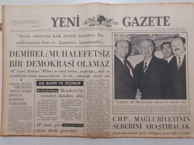 Yeni Gazete - 13 Ekim 1965 - CHP,Mağlubiyetin Sebebi Araştırılacak GZ111875 - 1