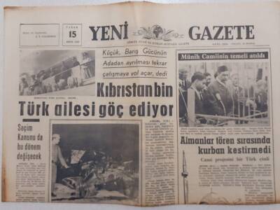 Yeni Gazete - 15 Ekim 1967 - Kıbrıstan Türk Aileleri Göç Ediyor GZ111982 - 1