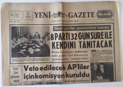 Yeni Gazete 17 Ağustos 1969 - 1969-1970 Kışında Erkek Modasında Kürk Hakim Kadınlarda Bu Yıl Kalın Ve İri Tokalı Kemer Moda GZ11537 - 1