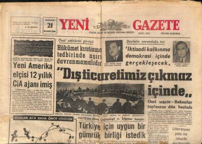 Yeni Gazete Gazetesi 21 Kasım 1968 - Öğrenciler , Milli Hedefler Yürüyüşünde TRTye Çattı GZ113875 - 1