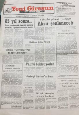 Yeni Giresun Gazetesi 20 Mayıs 2004 Türban Protokole Girdi GZ30792 - 1