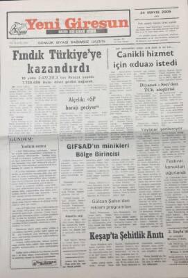 Yeni Giresun Gazetesi 24 Mayıs 2005 Canikli Hizmet İçin Dua İstedi GZ25669 - 1