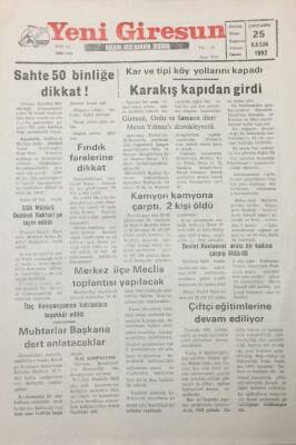 Yeni Giresun Gazetesi 25 Kasım 1992 SSK Müdürü Demirel Hakkariye Tayin Edildi GZ25645 - 1