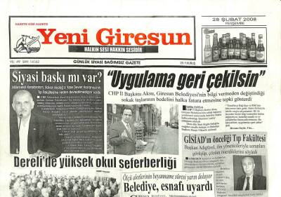 Yeni Giresun Gazetesi 28 Şubat 2008 - AKP Esnafa Türk Bayrağı Rozeti Taktı GZ101957 - 2