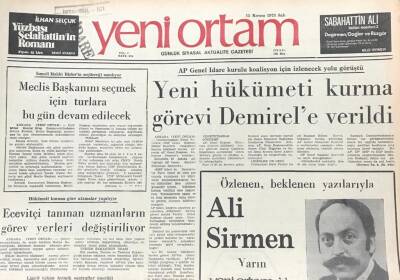 Yeni Ortam Gazetesi 13 Kasım 1973 -Ecevitçi Tanınan Uzmanların Görev Yerleri Değiştiriliyor GZ39457 - 1