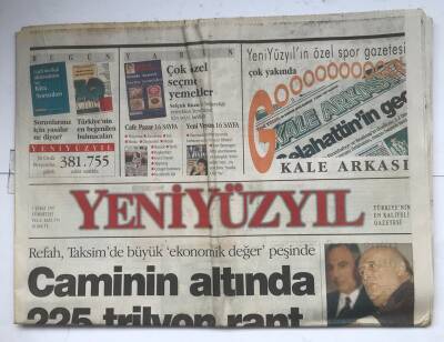 Yeni Yüzyıl Gazetesi 1 Şubat 1997 - Pakistanda Pembe Dizi Gibi Seçim GZ7086 - 2
