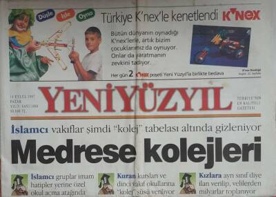 Yeni Yüzyıl Gazetesi 14 Eylül 1997-8 Yıllık İrtica Kolejleri GZ45692 - 1