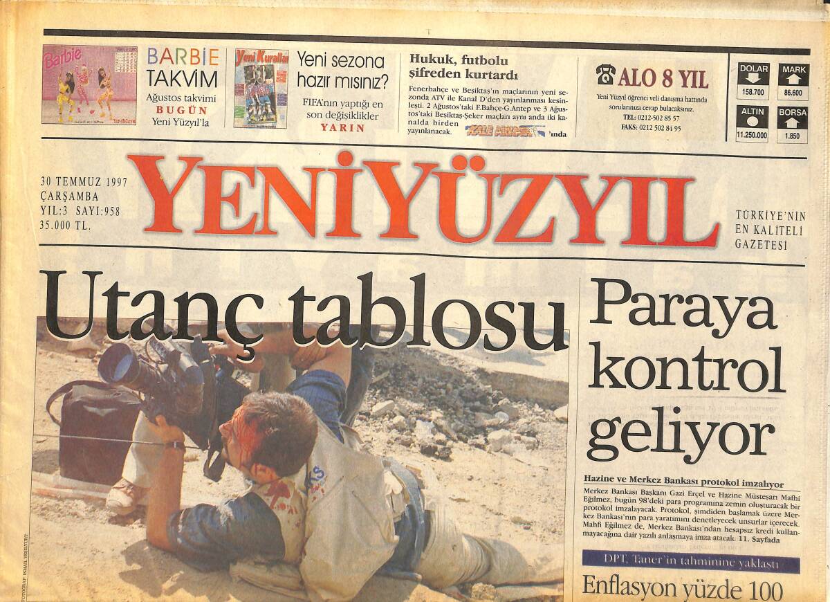 Yeni Yüzyıl Gazetesi 30 Temmuz 1997 - Liz Geldi, Para Gelmedi - Toron Karacaoğlu'yla Tiyatro Ve Zeki Müren Üzerine GZ147875 - 1