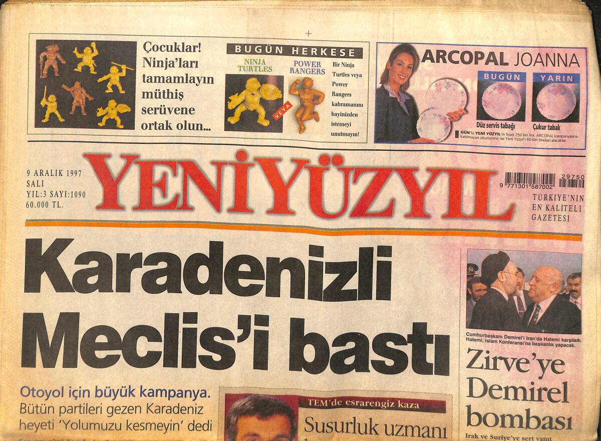 Yeni Yüzyıl Gazetesi 9 Aralık 1997 - Zirveye Demirel Bombası - Taksim Savaşını Alessia Kazandı GZ147819 - 1
