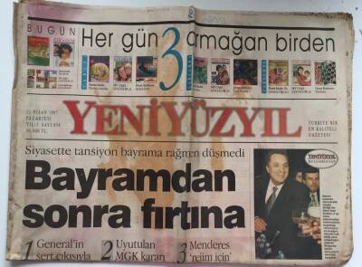 Yeniyüzyıl Gazetesi 21 Nisan 1997 - Siyasette Tansiyon Bayrama Rağmen Düşmedi Bayramdan Sonra Fırtına GZ39078 - 1