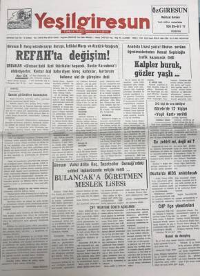 Yeşil Giresun 30 Kasım 1992-Necmettin Erbakan Giresundaki Özel Fabrikalar Kapandı .Bunlar Karadenizi Öldürüyorlar.Kurtar Bizi Baba Diyen Kireç Kafalılar ,Kurtarsın Babanız Sizi De GöreyimDedi GZ25948 - 1