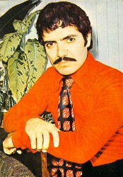 Yıldıray Çınar Kartpostal (Küçük Boy) KRT22349 - Gökçekoleksiyon