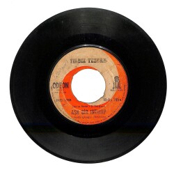 Yıldız Tezcan - Aşk Bir Istırap / Kader Gülmez Yüzüme Plak (10/6) PLK21408 - 1