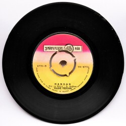 Yıldız Tezcan - Uyan Yarim (107) PLK5704 - 2
