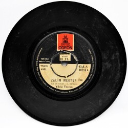 Yıldız Tezcan - Vatan Aşktan Üstündür (106) PLK8400 - 2