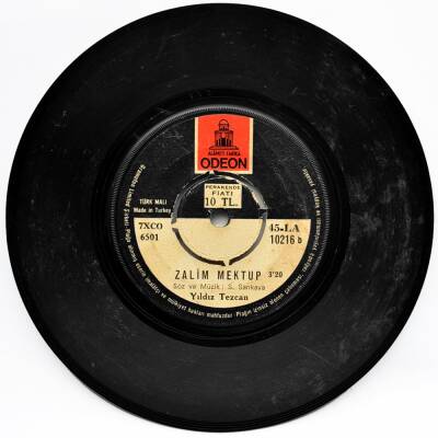 Yıldız Tezcan - Vatan Aşktan Üstündür (106) PLK8400 - 2
