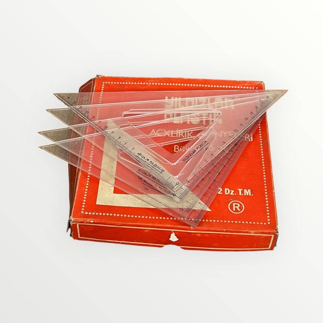 Yıldızlar Plastik Büyük Boy 45cc'lik Gönye. .AOB4831 - 1