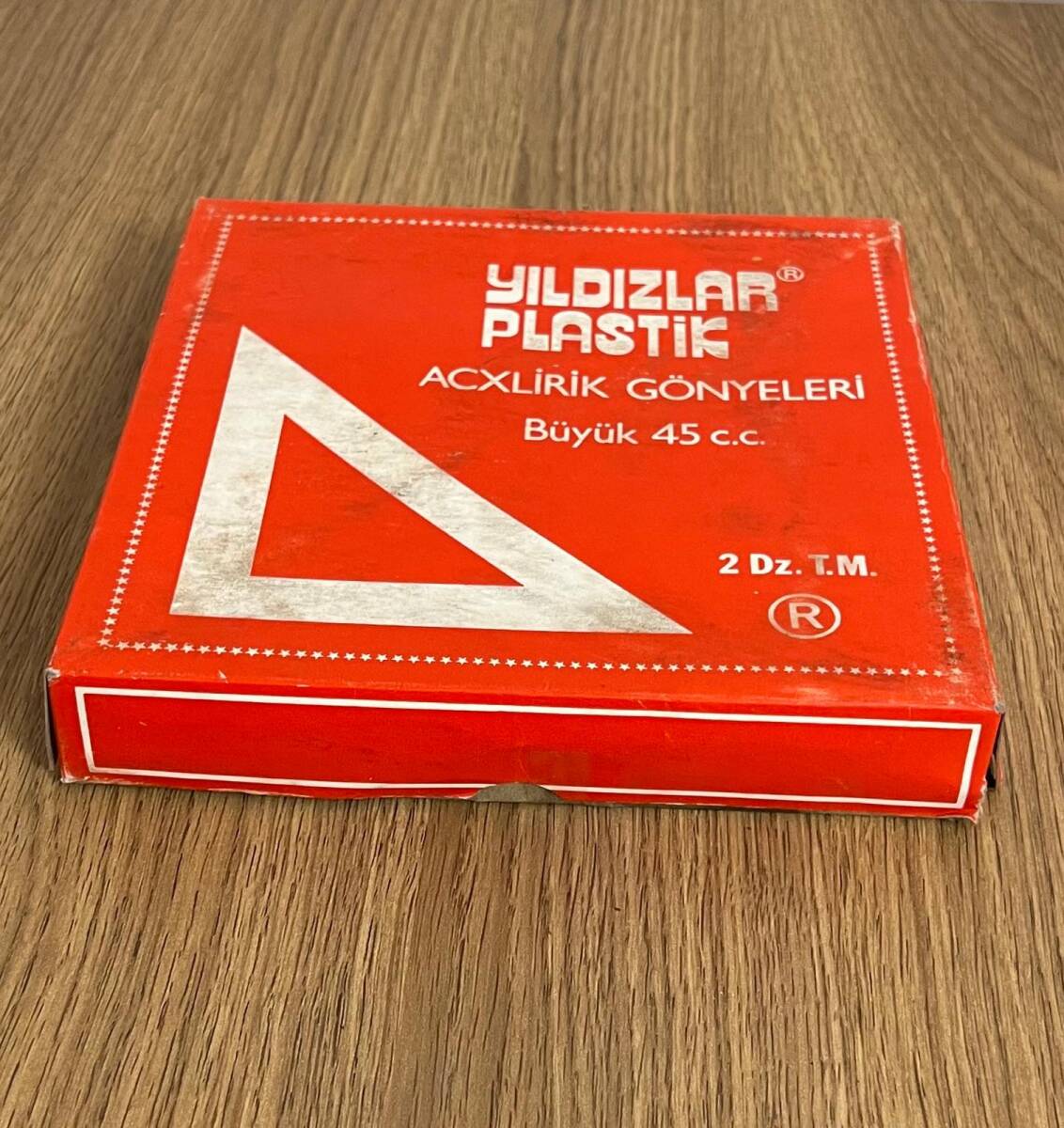 Yıldızlar Plastik Büyük Boy 45cc′lik Gönye Tam Dolu Kutu AOB4830 - 4