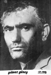 YILMAZ GÜNEY BÜYÜK BOY KARTPOSTAL (25X34 CM) KRT18466 - Gökçekoleksiyon