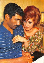 Yılmaz Güney - Nebahat Çehre Orta Boy Kartpostal KRT18915 - Gökçekoleksiyon