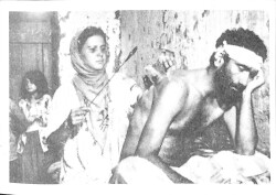 Yılmaz Güney Siyah-Beyaz Kartpostal (Küçük Boy) KRT22498 - Gökçekoleksiyon