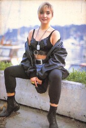 Yonca Evcimik Kartpostal (Küçük Boy) KRT21232 - Gökçekoleksiyon