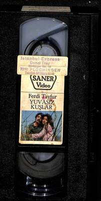 Yuvasız Kuşlar - Ferdi Tayfur VHS Film (Alman Baskı ) DVD1243 - 2